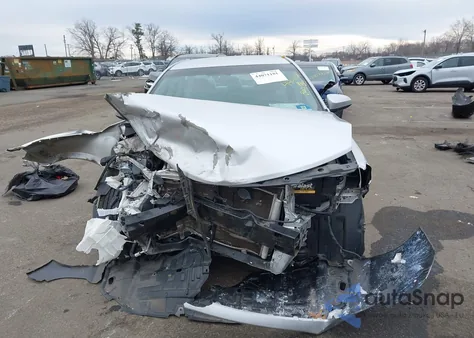 2014 Toyota Camry Le z USA, uszkodzony, nr VIN 4T4BF1FKXER339629
